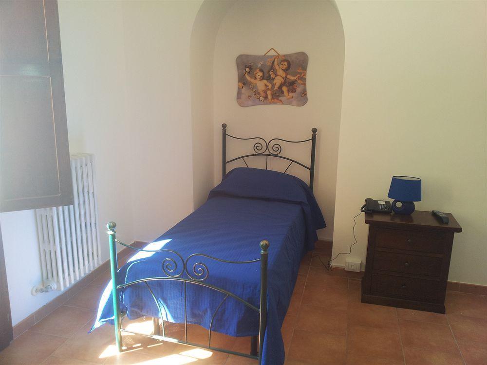 Istituto Antonacci Rooms Lecce Buitenkant foto